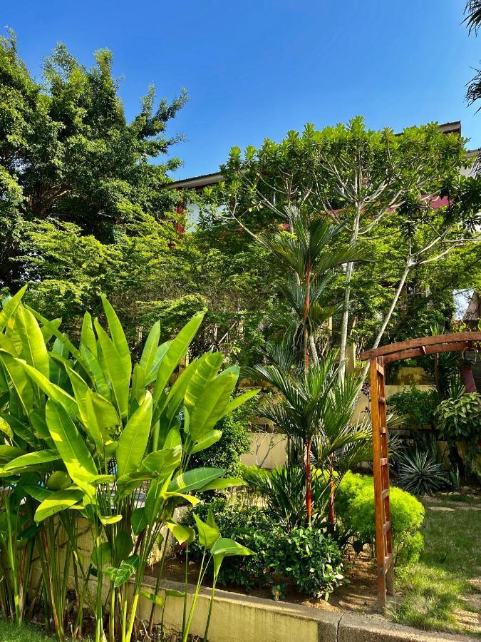 Residence Bertille Abidjan Cocody Ngoại thất bức ảnh