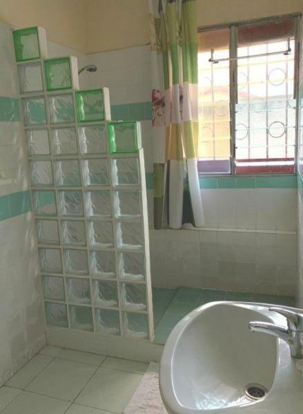 Residence Bertille Abidjan Cocody Ngoại thất bức ảnh